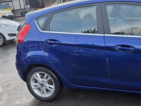 Ford Fiesta 1.0T EcoBoost Zetec Hatchback 5dr Petrol Powershift Euro 6 (100 ps) - U2273