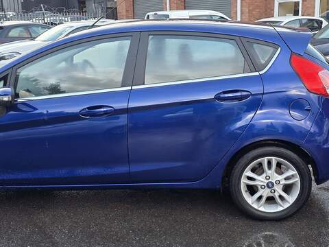 Ford Fiesta 1.0T EcoBoost Zetec Hatchback 5dr Petrol Powershift Euro 6 (100 ps) - U2273