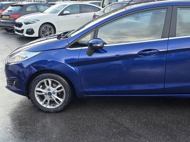 Ford Fiesta 1.0T EcoBoost Zetec Hatchback 5dr Petrol Powershift Euro 6 (100 ps) - U2273