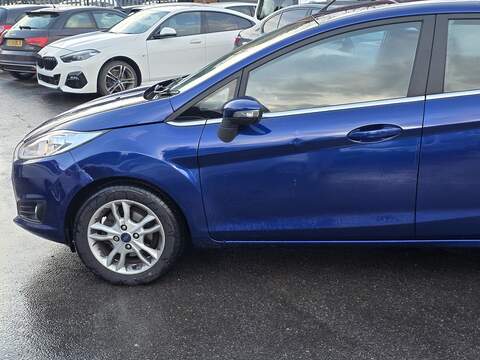 Ford Fiesta 1.0T EcoBoost Zetec Hatchback 5dr Petrol Powershift Euro 6 (100 ps) - U2273