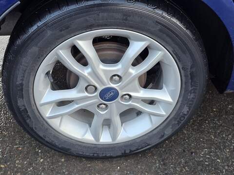 Ford Fiesta 1.0T EcoBoost Zetec Hatchback 5dr Petrol Powershift Euro 6 (100 ps) - U2273