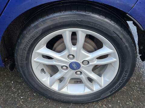 Ford Fiesta 1.0T EcoBoost Zetec Hatchback 5dr Petrol Powershift Euro 6 (100 ps) - U2273