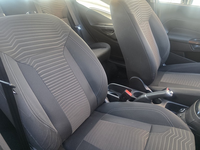 Ford Fiesta 1.0T EcoBoost Zetec Hatchback 5dr Petrol Powershift Euro 6 (100 ps) - U2273