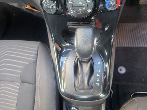 Ford Fiesta 1.0T EcoBoost Zetec Hatchback 5dr Petrol Powershift Euro 6 (100 ps) - U2273