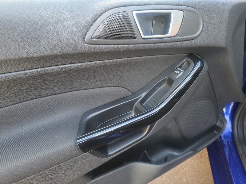 Ford Fiesta 1.0T EcoBoost Zetec Hatchback 5dr Petrol Powershift Euro 6 (100 ps) - U2273