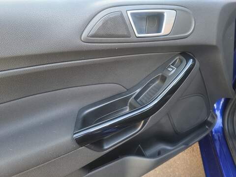 Ford Fiesta 1.0T EcoBoost Zetec Hatchback 5dr Petrol Powershift Euro 6 (100 ps) - U2273