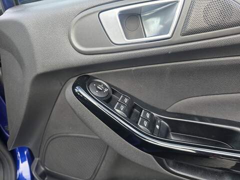 Ford Fiesta 1.0T EcoBoost Titanium X Hatchback 5dr Petrol Powershift Euro 6 (100 ps) - U2274