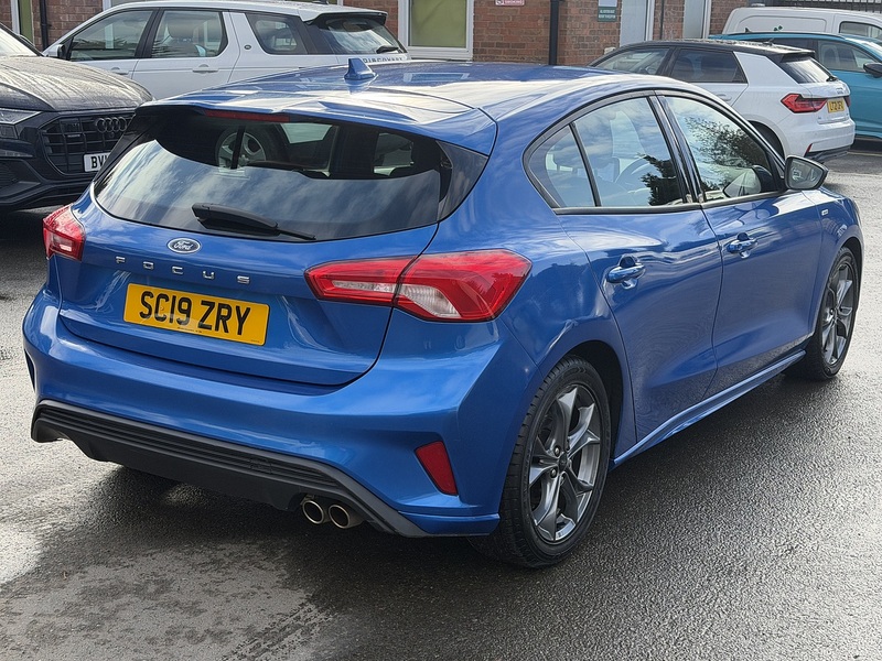 Ford Focus 1.0T EcoBoost ST-Line Hatchback 5dr Petrol Auto Euro 6 (s/s) (125 ps) - U2275