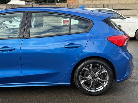 Ford Focus 1.0T EcoBoost ST-Line Hatchback 5dr Petrol Auto Euro 6 (s/s) (125 ps) - U2275