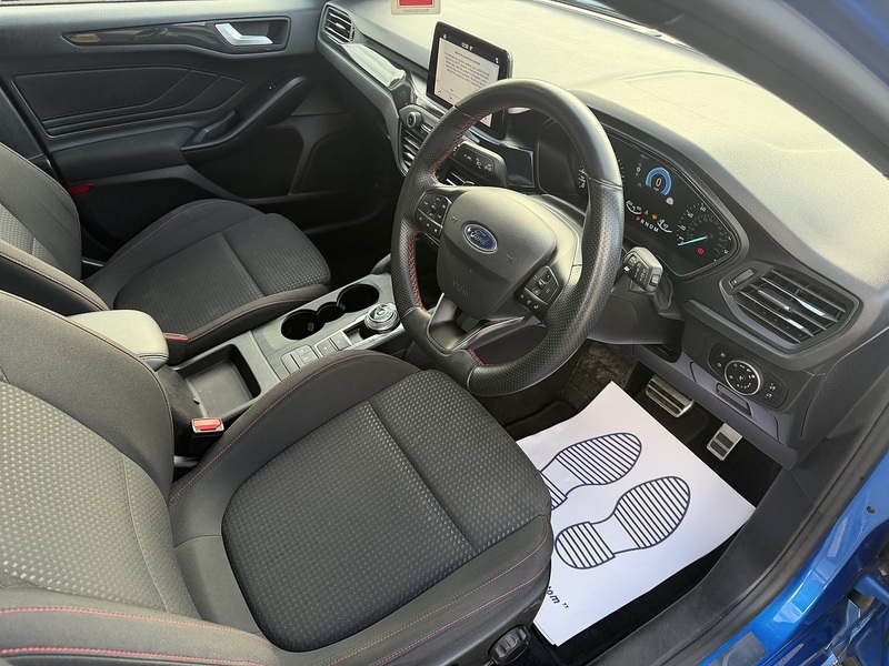 Ford Focus 1.0T EcoBoost ST-Line Hatchback 5dr Petrol Auto Euro 6 (s/s) (125 ps) - U2275