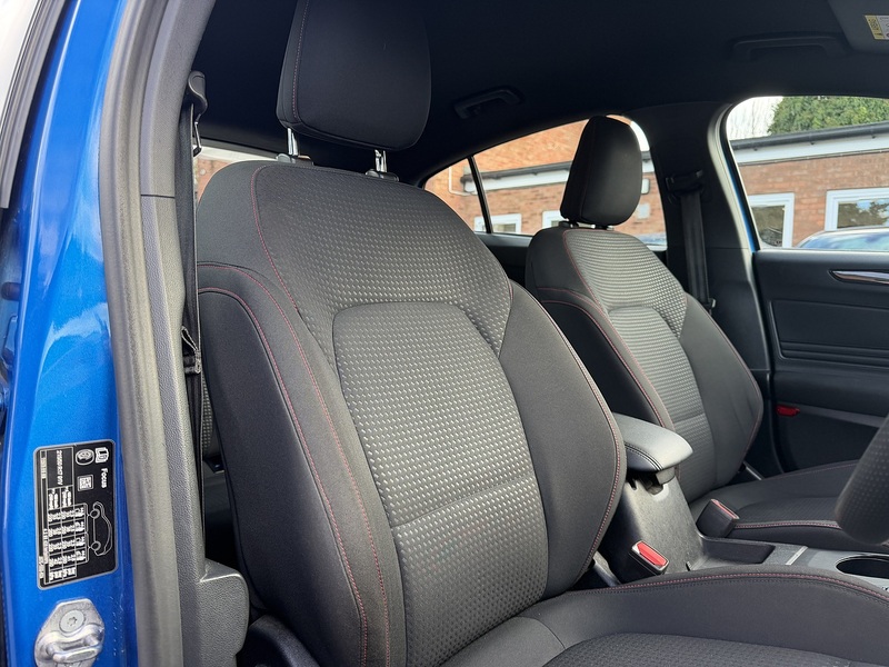 Ford Focus 1.0T EcoBoost ST-Line Hatchback 5dr Petrol Auto Euro 6 (s/s) (125 ps) - U2275