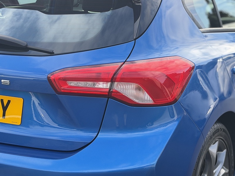 Ford Focus 1.0T EcoBoost ST-Line Hatchback 5dr Petrol Auto Euro 6 (s/s) (125 ps) - U2275