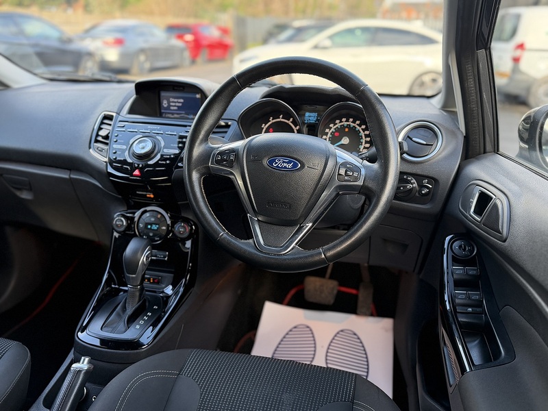 Ford Fiesta 1.0T EcoBoost Titanium Hatchback 5dr Petrol Powershift Euro 6 (100 ps) - U2276