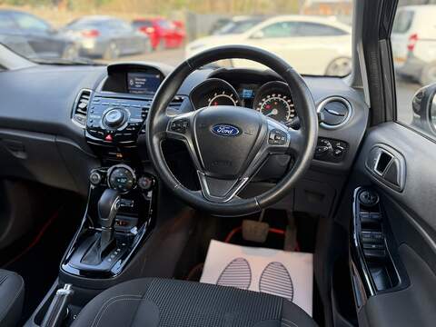 Ford Fiesta 1.0T EcoBoost Titanium Hatchback 5dr Petrol Powershift Euro 6 (100 ps) - U2276