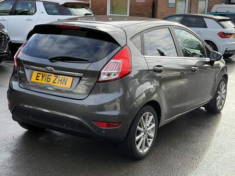 Ford Fiesta 1.0T EcoBoost Titanium Hatchback 5dr Petrol Powershift Euro 6 (100 ps) - U2276
