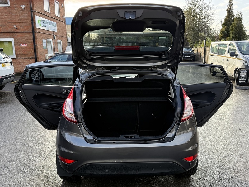Ford Fiesta 1.0T EcoBoost Titanium Hatchback 5dr Petrol Powershift Euro 6 (100 ps) - U2276