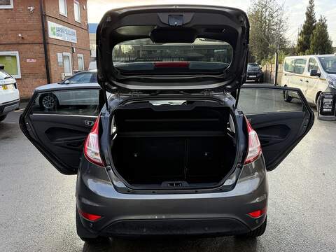 Ford Fiesta 1.0T EcoBoost Titanium Hatchback 5dr Petrol Powershift Euro 6 (100 ps) - U2276