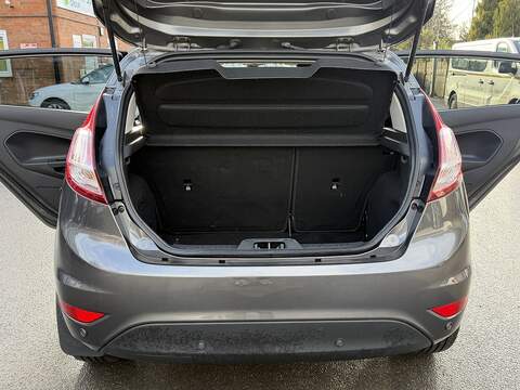 Ford Fiesta 1.0T EcoBoost Titanium Hatchback 5dr Petrol Powershift Euro 6 (100 ps) - U2276