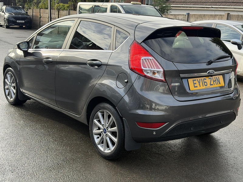 Ford Fiesta 1.0T EcoBoost Titanium Hatchback 5dr Petrol Powershift Euro 6 (100 ps) - U2276