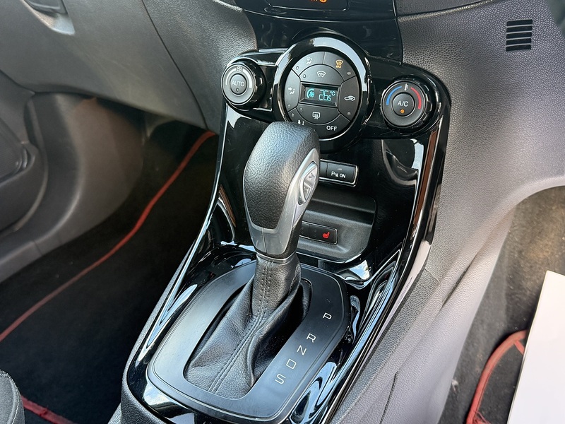 Ford Fiesta 1.0T EcoBoost Titanium Hatchback 5dr Petrol Powershift Euro 6 (100 ps) - U2276