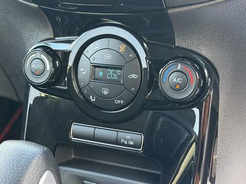 Ford Fiesta 1.0T EcoBoost Titanium Hatchback 5dr Petrol Powershift Euro 6 (100 ps) - U2276