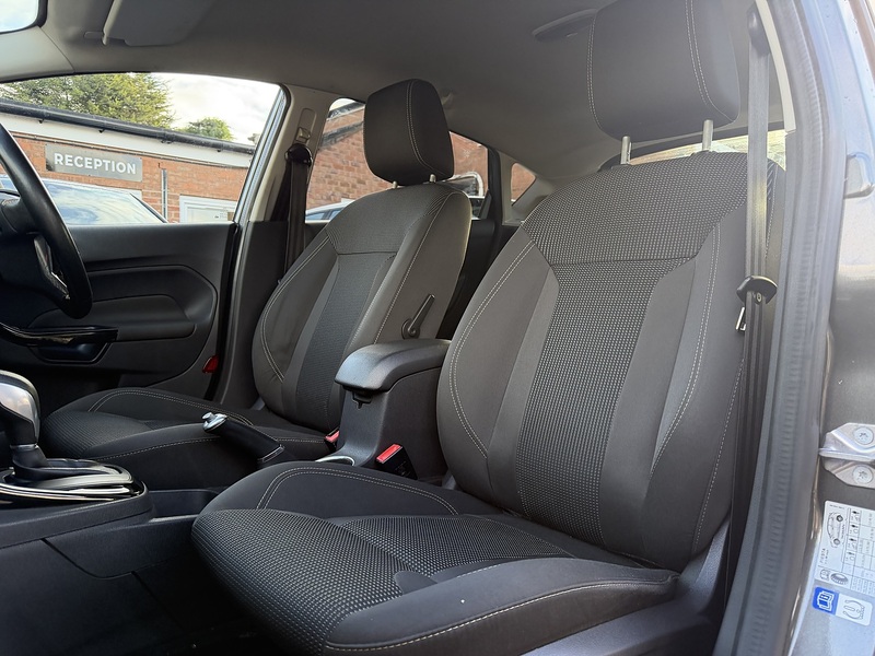 Ford Fiesta 1.0T EcoBoost Titanium Hatchback 5dr Petrol Powershift Euro 6 (100 ps) - U2276