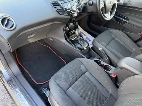 Ford Fiesta 1.0T EcoBoost Titanium Hatchback 5dr Petrol Powershift Euro 6 (100 ps) - U2276