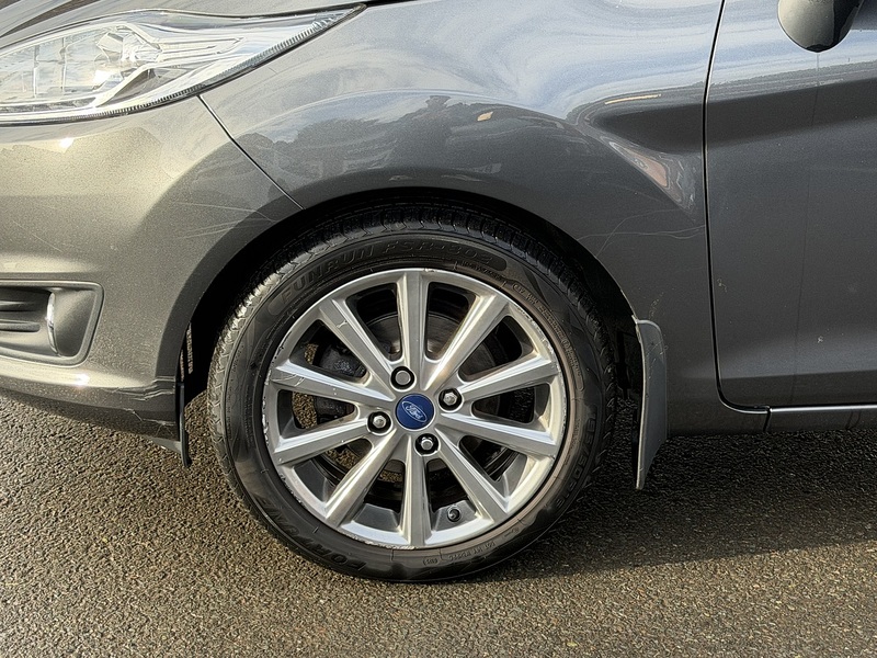 Ford Fiesta 1.0T EcoBoost Titanium Hatchback 5dr Petrol Powershift Euro 6 (100 ps) - U2276