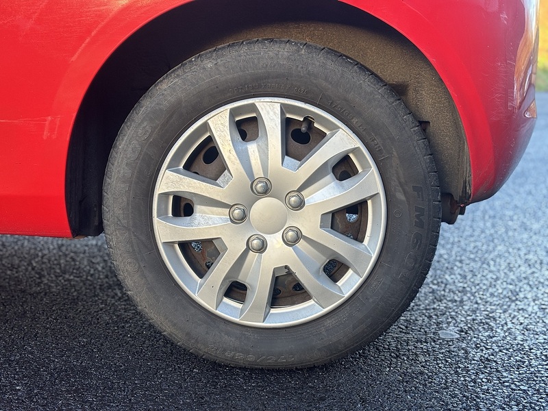 Ford Ka 1.2 Edge Hatchback 3dr Petrol Manual Euro 5 (s/s) (69 ps) - U2277