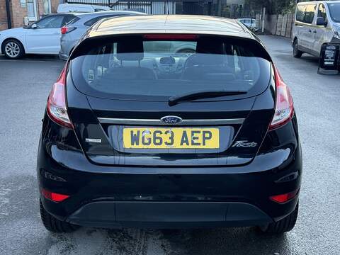 Ford Fiesta 1.0T EcoBoost Zetec Hatchback 5dr Petrol Manual Euro 5 (s/s) (100 ps) - U2279