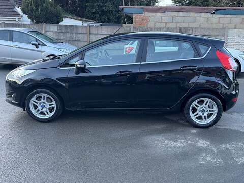 Ford Fiesta 1.0T EcoBoost Zetec Hatchback 5dr Petrol Manual Euro 5 (s/s) (100 ps) - U2279