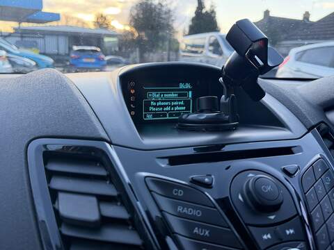 Ford Fiesta 1.0T EcoBoost Zetec Hatchback 5dr Petrol Manual Euro 5 (s/s) (100 ps) - U2279