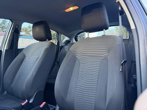 Ford Fiesta 1.0T EcoBoost Zetec Hatchback 5dr Petrol Manual Euro 5 (s/s) (100 ps) - U2279