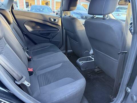 Ford Fiesta 1.0T EcoBoost Zetec Hatchback 5dr Petrol Manual Euro 5 (s/s) (100 ps) - U2279