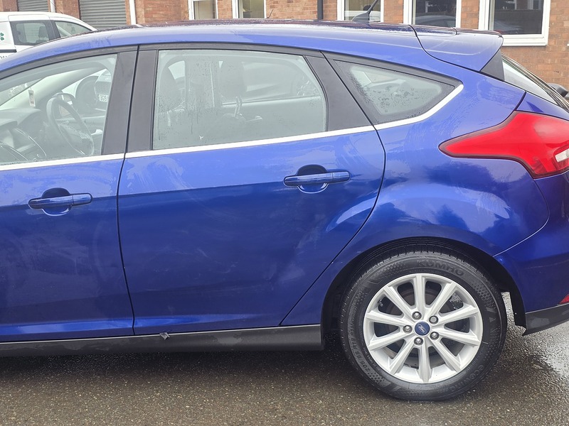 Ford Focus 1.0T EcoBoost Titanium Hatchback 5dr Petrol Auto Euro 6 (s/s) (125 ps) - U2281