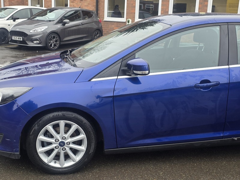 Ford Focus 1.0T EcoBoost Titanium Hatchback 5dr Petrol Auto Euro 6 (s/s) (125 ps) - U2281