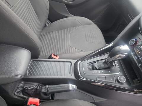 Ford Focus 1.0T EcoBoost Titanium Hatchback 5dr Petrol Auto Euro 6 (s/s) (125 ps) - U2281