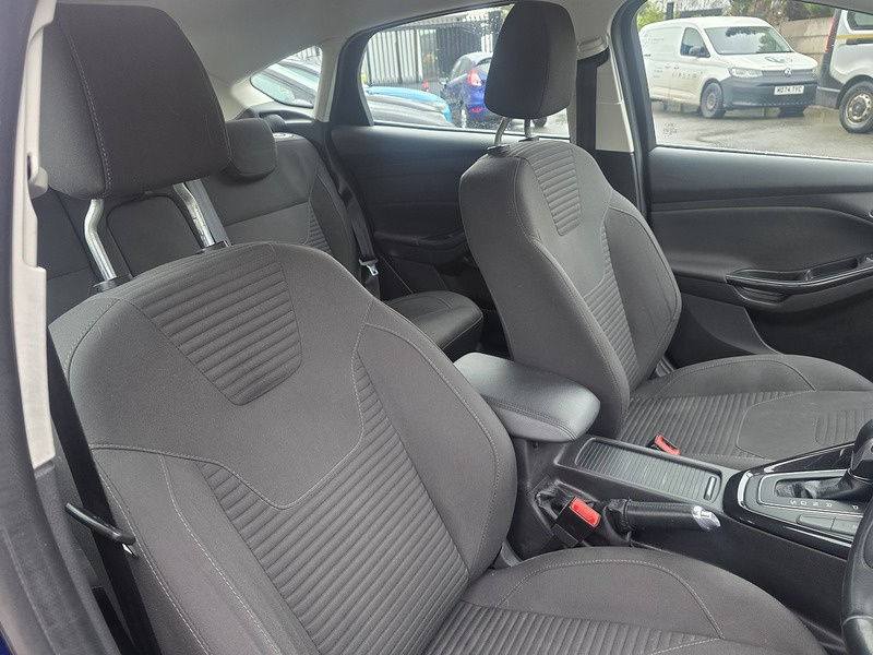 Ford Focus 1.0T EcoBoost Titanium Hatchback 5dr Petrol Auto Euro 6 (s/s) (125 ps) - U2281
