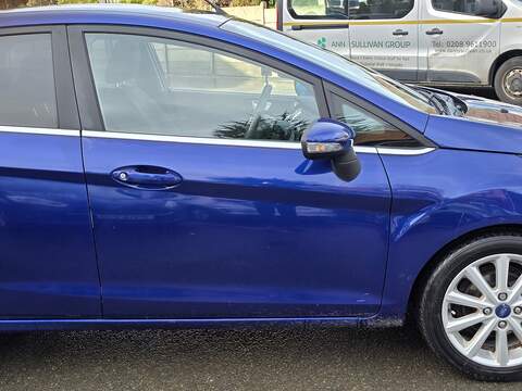 Ford Fiesta 1.0T EcoBoost Titanium Hatchback 5dr Petrol Powershift Euro 6 (100 ps) - U2291
