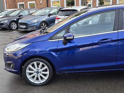 Ford Fiesta 1.0T EcoBoost Titanium Hatchback 5dr Petrol Powershift Euro 6 (100 ps) - U2291