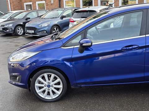 Ford Fiesta 1.0T EcoBoost Titanium Hatchback 5dr Petrol Powershift Euro 6 (100 ps) - U2291