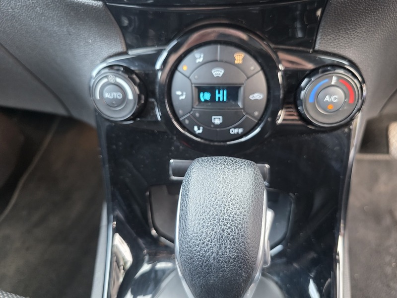 Ford Fiesta 1.0T EcoBoost Titanium Hatchback 5dr Petrol Powershift Euro 6 (100 ps) - U2291