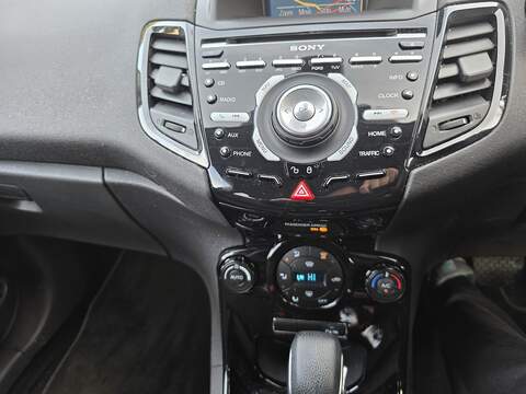 Ford Fiesta 1.0T EcoBoost Titanium Hatchback 5dr Petrol Powershift Euro 6 (100 ps) - U2291