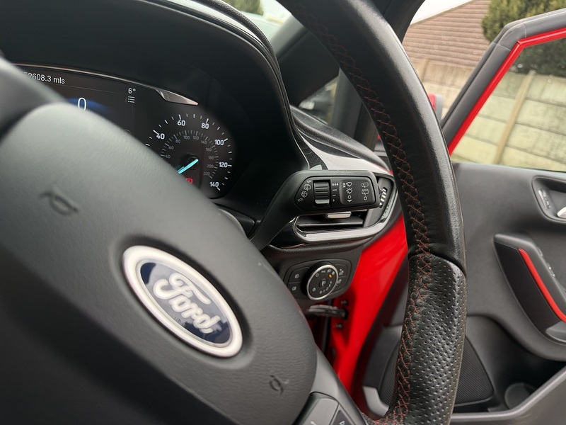 Ford Fiesta 1.0T EcoBoost GPF ST-Line X Hatchback 5dr Petrol Auto Euro 6 (s/s) (100 ps) - U2292