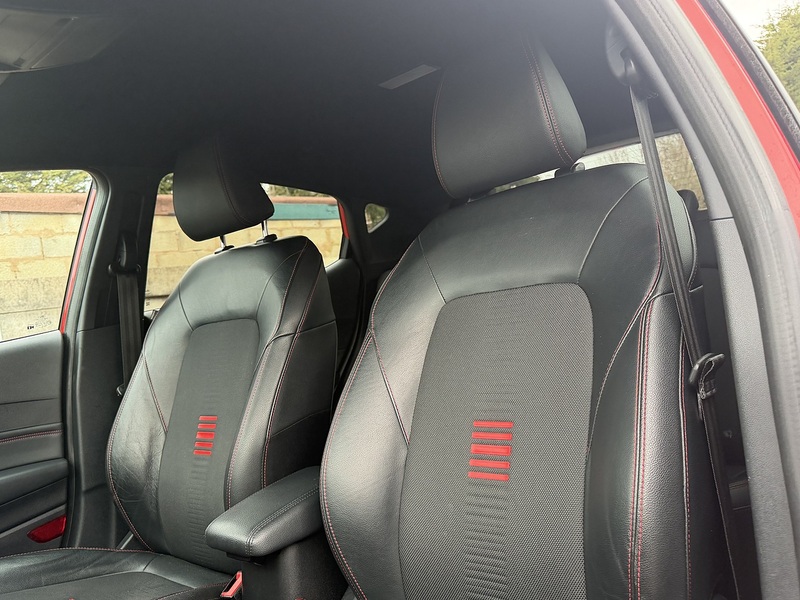 Ford Fiesta 1.0T EcoBoost GPF ST-Line X Hatchback 5dr Petrol Auto Euro 6 (s/s) (100 ps) - U2292