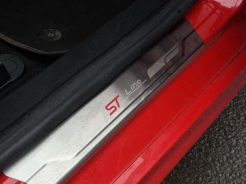 Ford Fiesta 1.0T EcoBoost GPF ST-Line X Hatchback 5dr Petrol Auto Euro 6 (s/s) (100 ps) - U2292