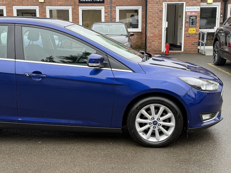 Ford Focus 1.0T EcoBoost Titanium Hatchback 5dr Petrol Auto Euro 6 (s/s) (125 ps) - U2295