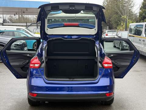 Ford Focus 1.0T EcoBoost Titanium Hatchback 5dr Petrol Auto Euro 6 (s/s) (125 ps) - U2295