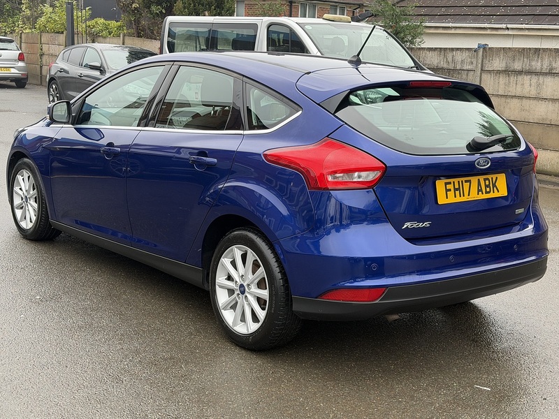 Ford Focus 1.0T EcoBoost Titanium Hatchback 5dr Petrol Auto Euro 6 (s/s) (125 ps) - U2295