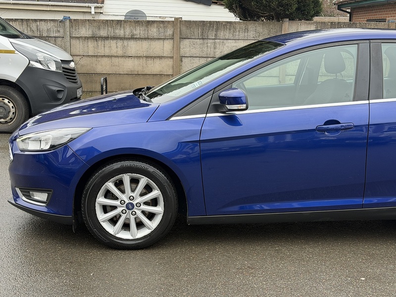 Ford Focus 1.0T EcoBoost Titanium Hatchback 5dr Petrol Auto Euro 6 (s/s) (125 ps) - U2295